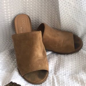 Suede low heel slip on
